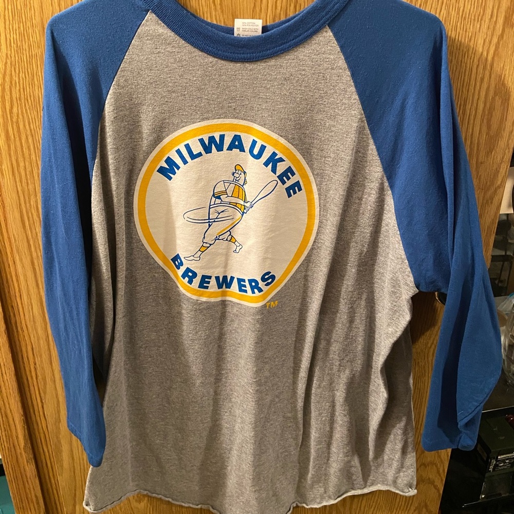 Milwaukee brewers tshirt